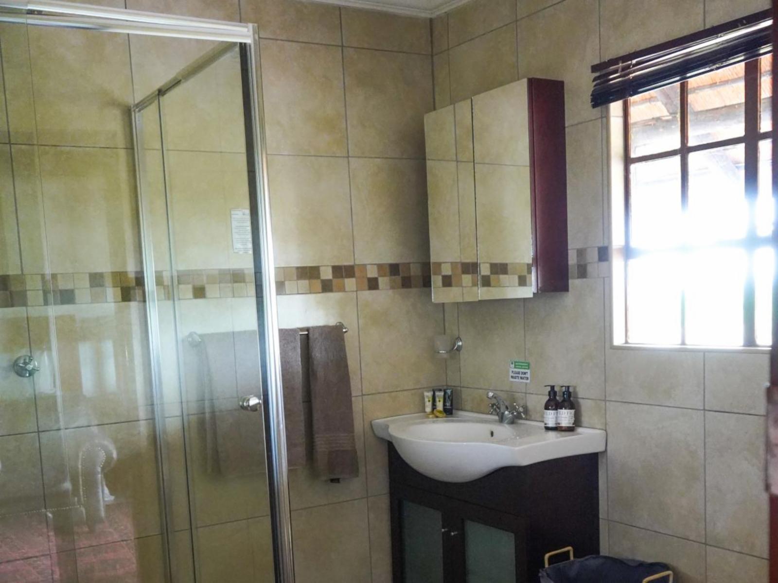 Lucca Lodge family room @ Mapesu Private Game Reserve