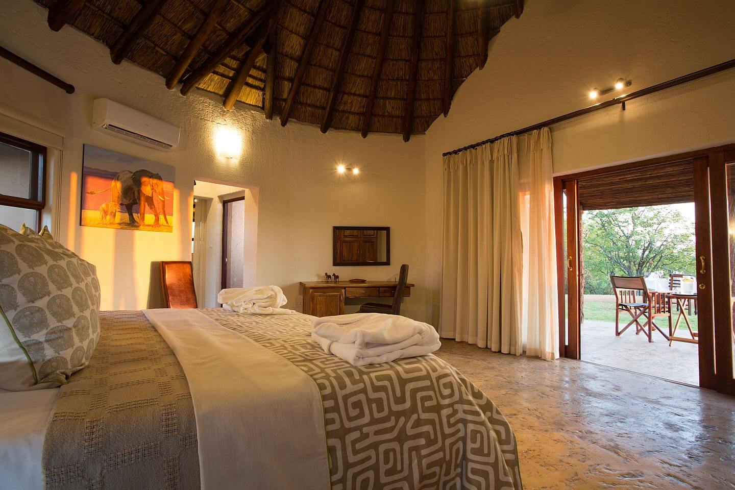 Luxury Game Reserve in Africa - Mopane Bush lodge in Mapesu-3